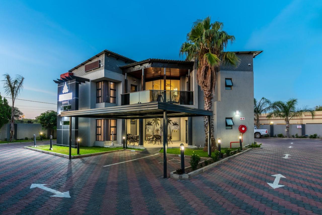 The Melva Guest House Gaborone Exteriör bild